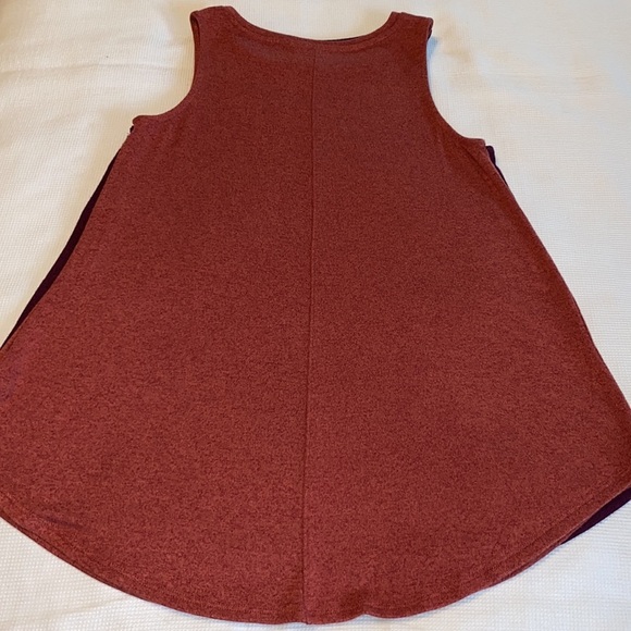 Old Navy Woman’s Sleeveless Swing Soft Size XS bundle with 2 pieces - Picture 9 of 12